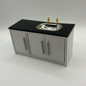 Dollhouse sink vanity